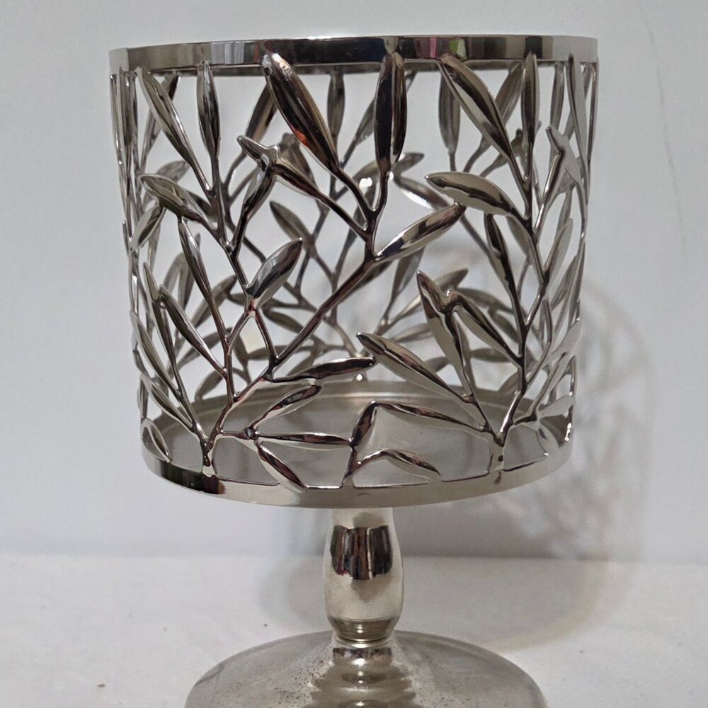 Bath & Body Works Silver Vines Leaf Design Pedestal 3-Wick Candle Holder